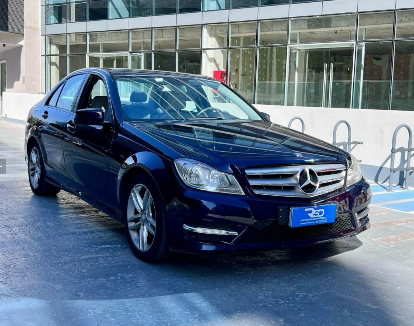 Mercedes-Benz C180 — foto 3 de 13