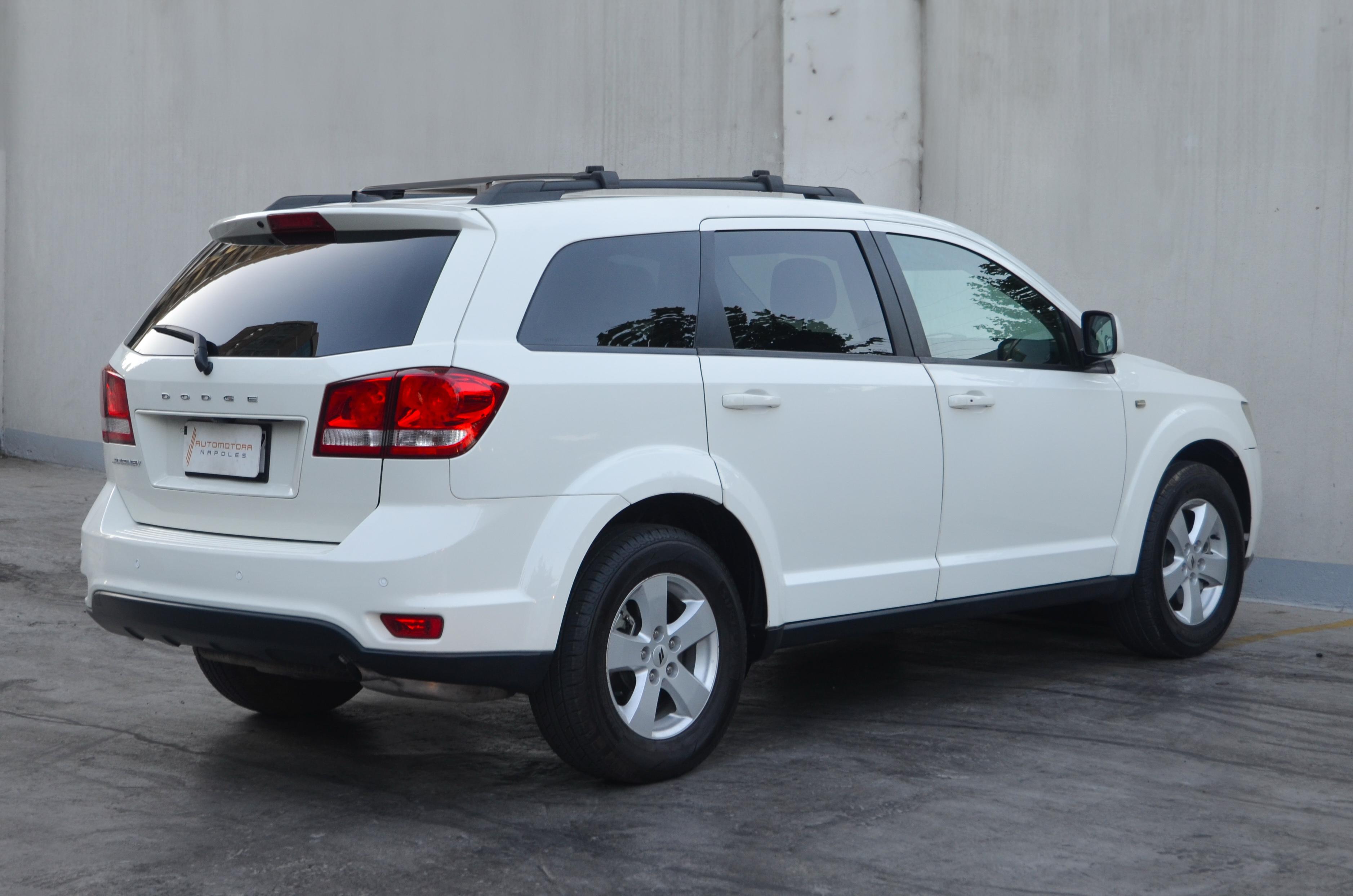 Dodge Journey — foto 8 de 9