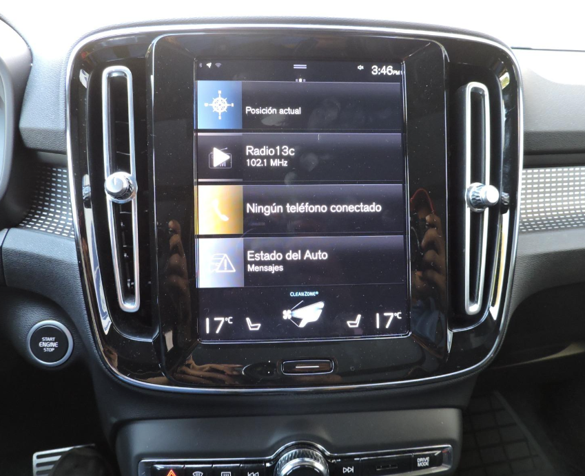 Volvo Xc40 — foto 7 de 14
