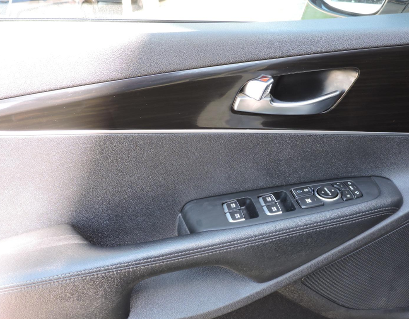 KIA Sorento — foto 8 de 20