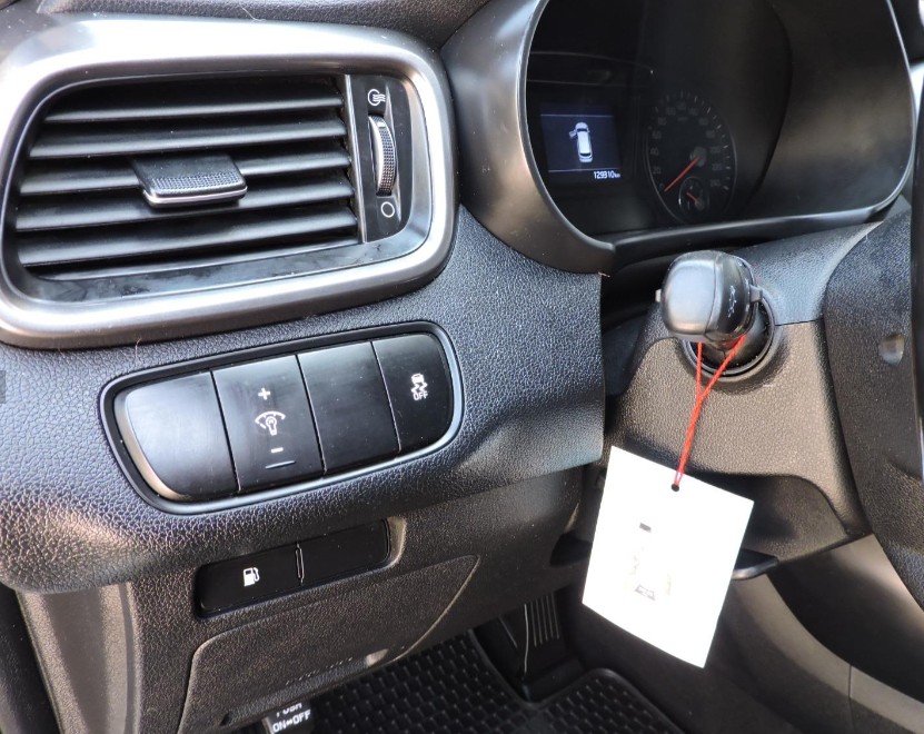 KIA Sorento — foto 12 de 20