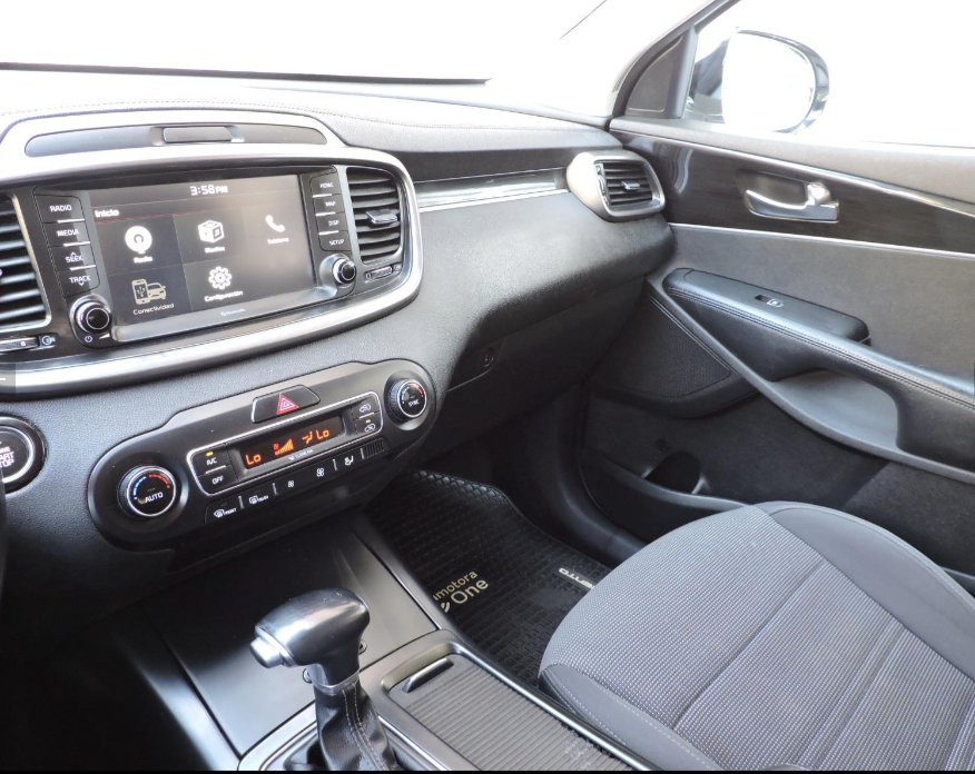 KIA Sorento — foto 14 de 20