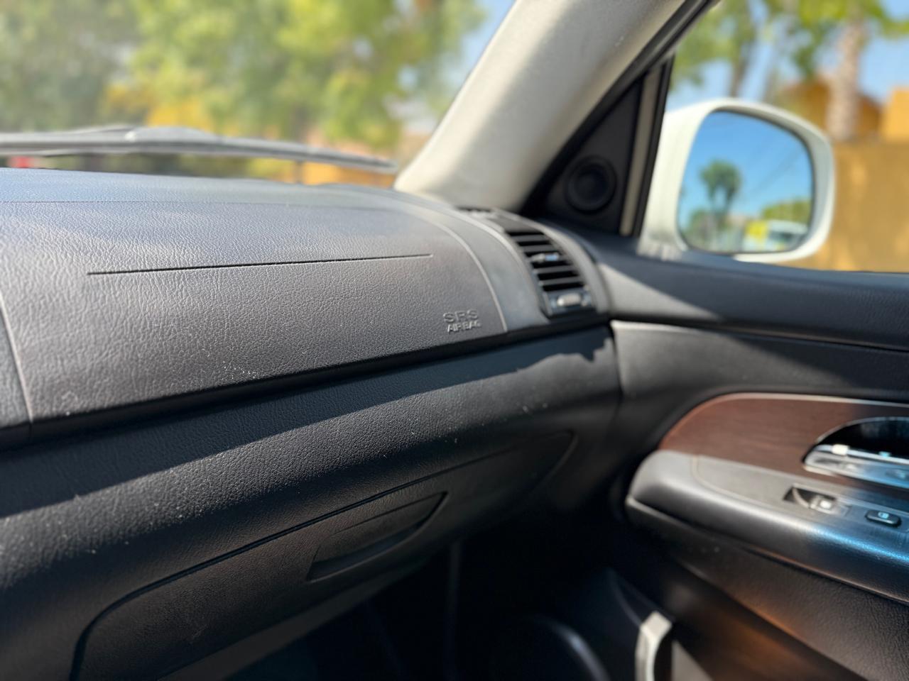 SsangYong Rexton — foto 11 de 16