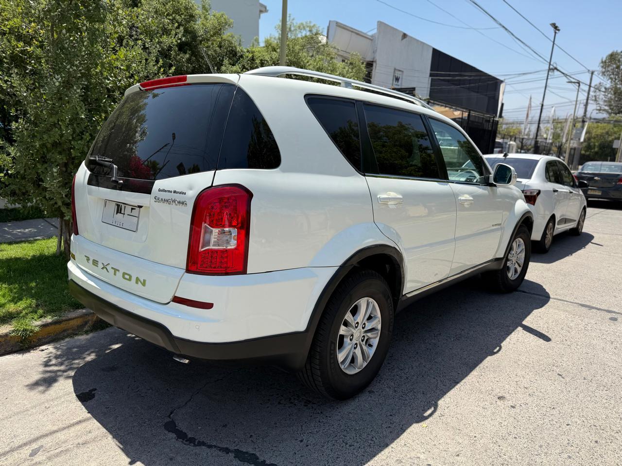 SsangYong Rexton — foto 4 de 16
