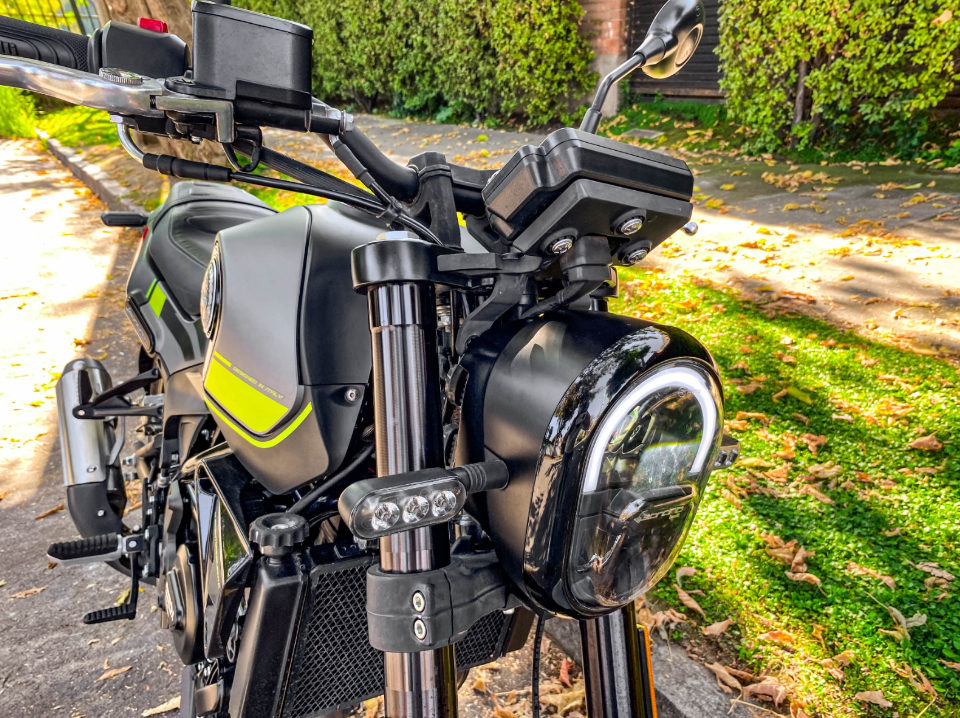 Benelli Leoncino 250 — foto 4 de 7