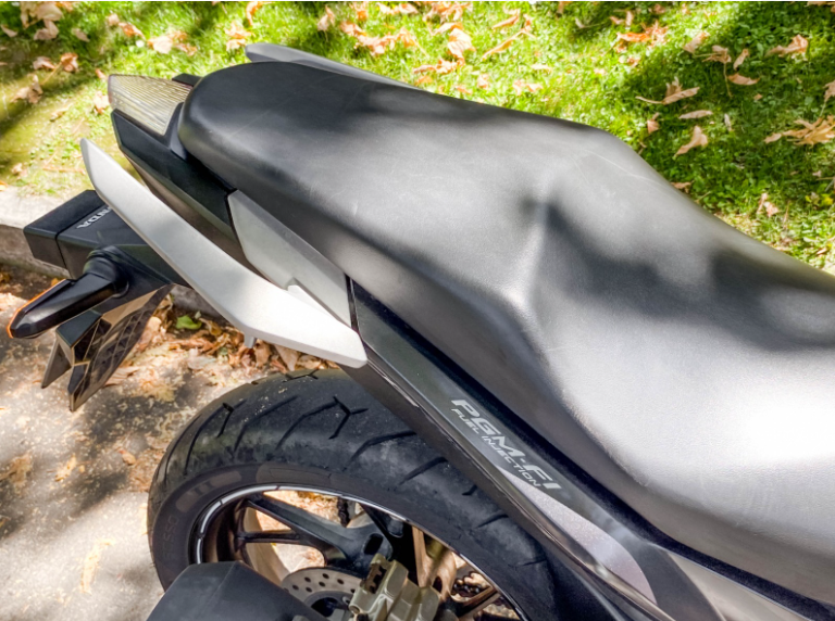 Honda Twister — foto 8 de 10