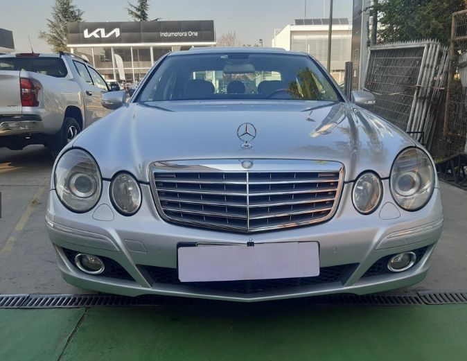 Mercedes-Benz E500 — foto 2 de 19