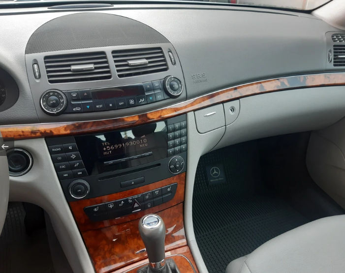 Mercedes-Benz E500 — foto 8 de 19