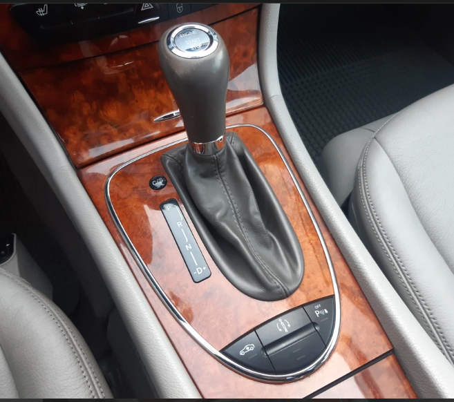 Mercedes-Benz E500 — foto 10 de 19
