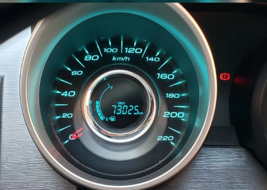 Mahindra Xuv500 — foto 9 de 16