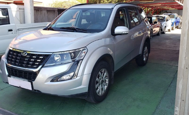 Mahindra Xuv500 — foto 2 de 16