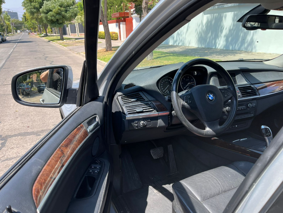 BMW X5 — foto 9 de 10