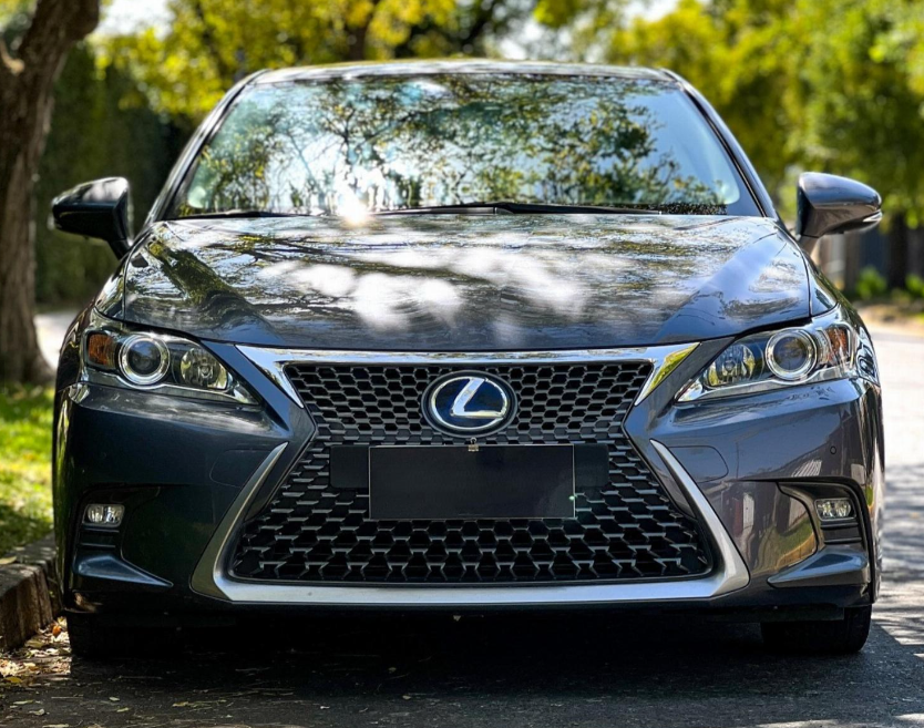 Lexus Ct200H — foto 2 de 14
