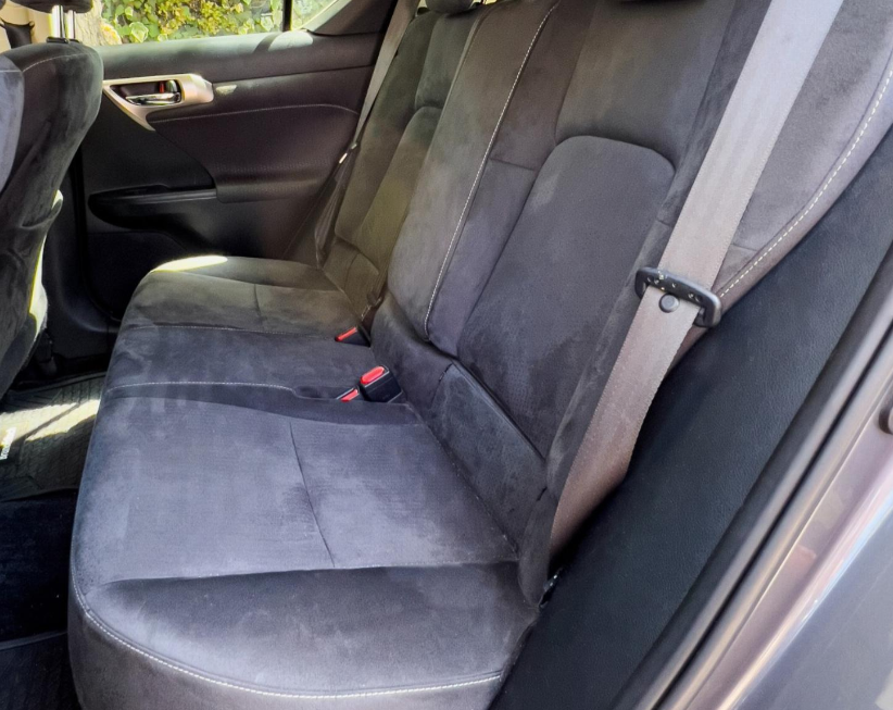Lexus Ct200H — foto 14 de 14