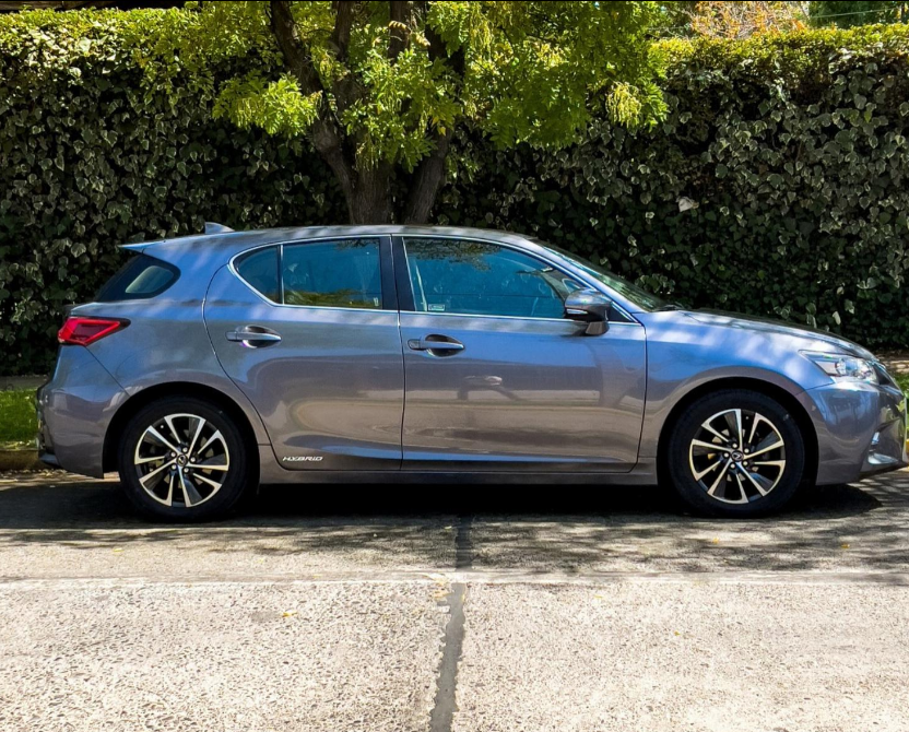 Lexus Ct200H — foto 4 de 14