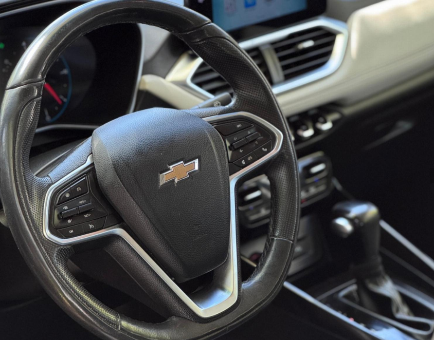 Chevrolet Captiva — foto 8 de 14