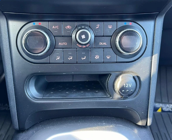 Nissan Qashqai — foto 11 de 11