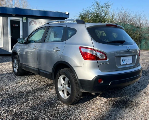 Nissan Qashqai — foto 6 de 11