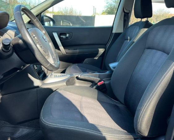Nissan Qashqai — foto 8 de 11