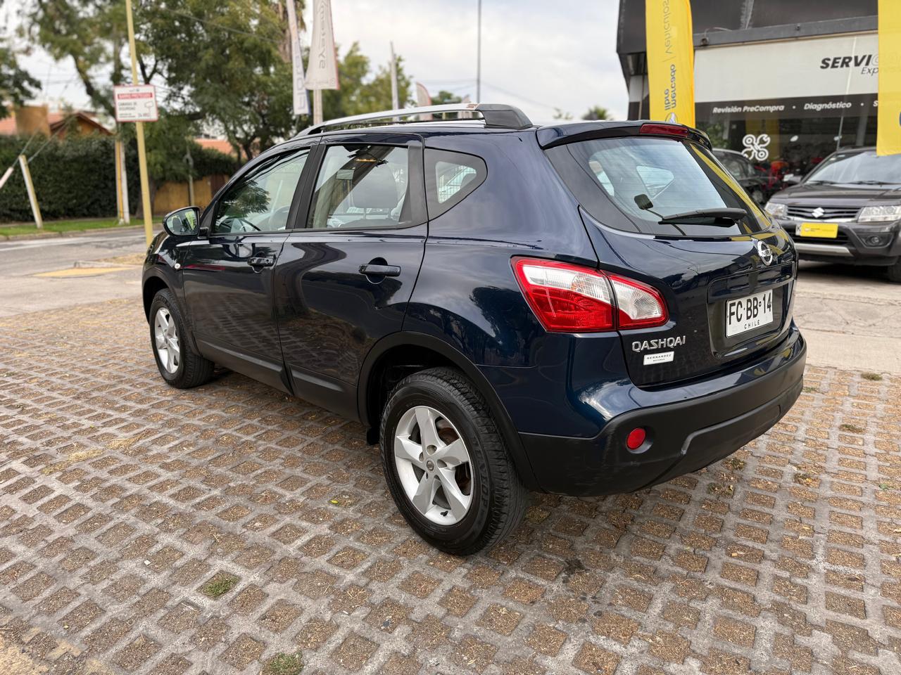 Nissan Qashqai — foto 9 de 17