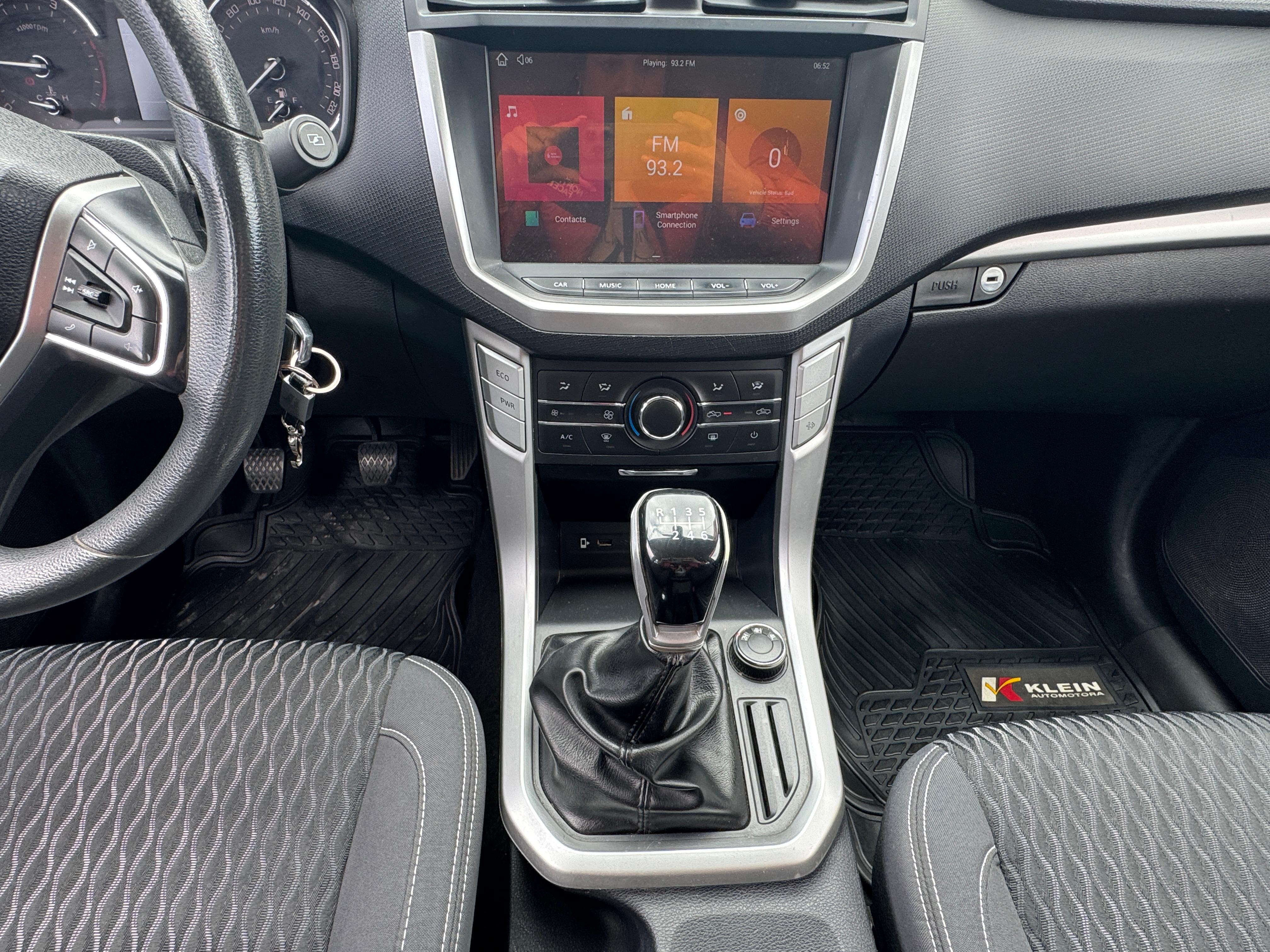 Maxus T60 — foto 3 de 7