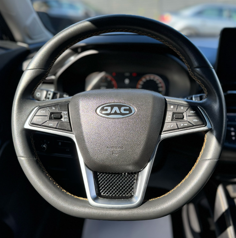 JAC Js4 — foto 11 de 20