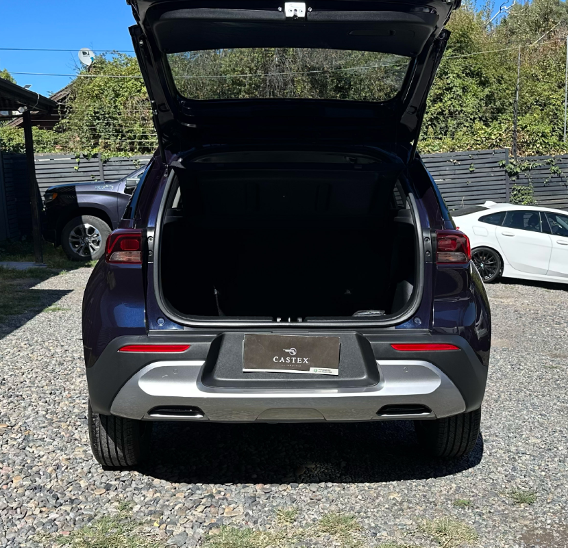 KIA Sonet — foto 15 de 20