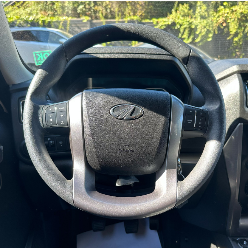 Mahindra New Pick Up — foto 11 de 20