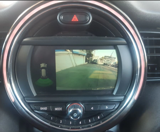 MINI Cooper — foto 6 de 17