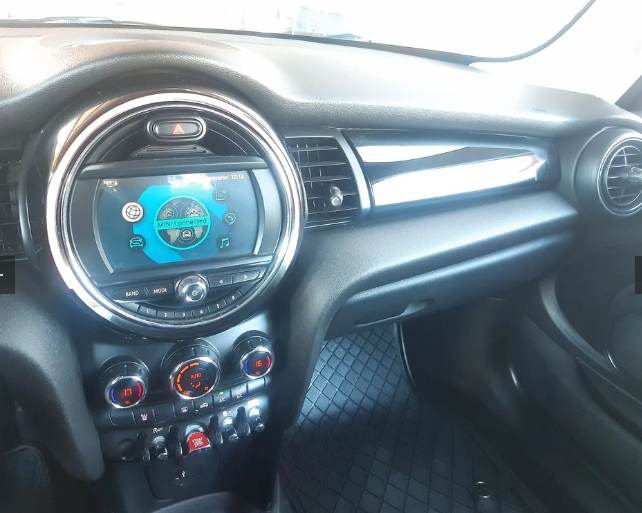 MINI Cooper — foto 5 de 17