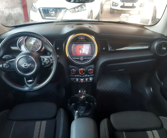 MINI Cooper — foto 12 de 17