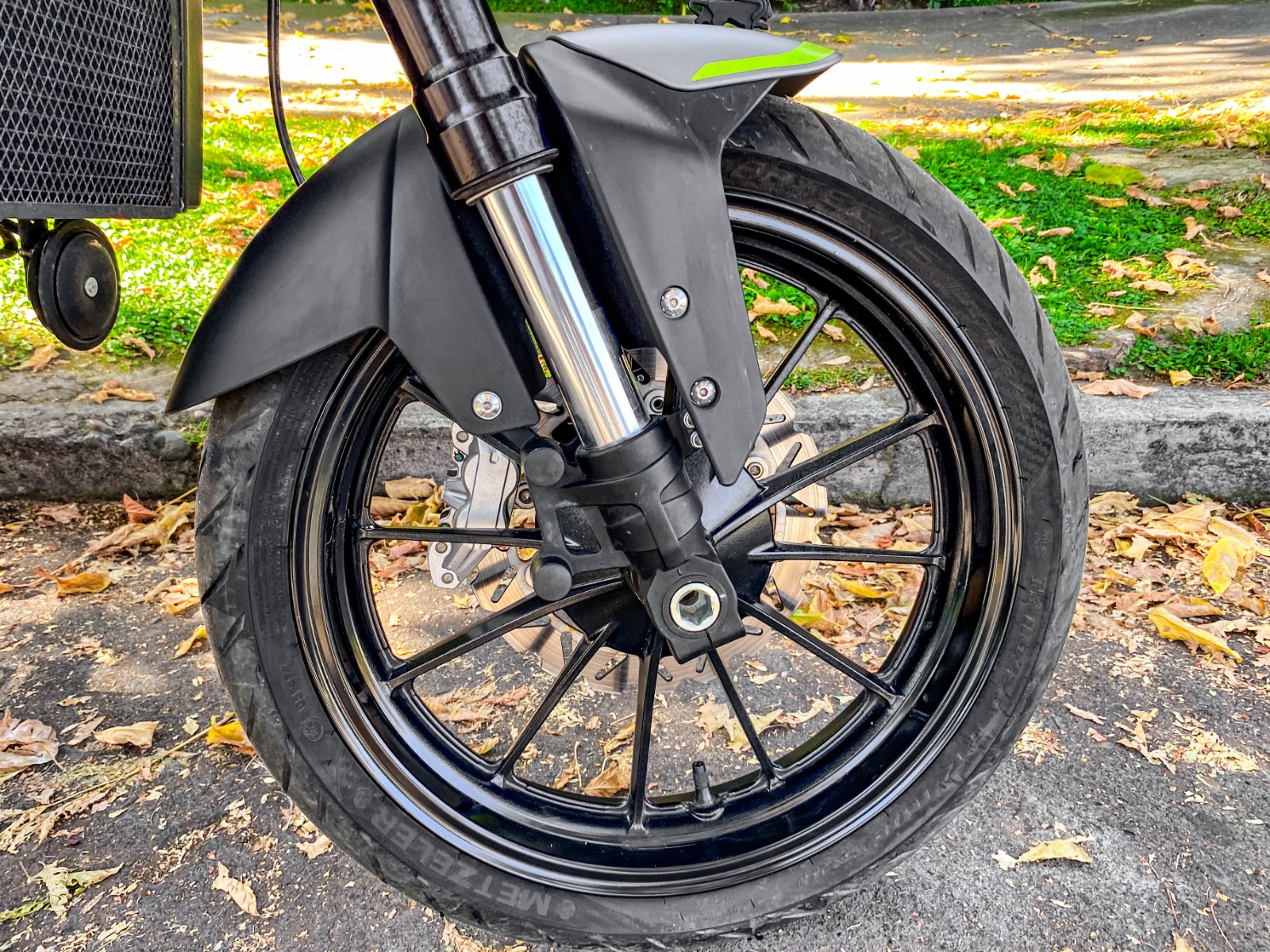 Benelli Leoncino 250 — foto 2 de 7
