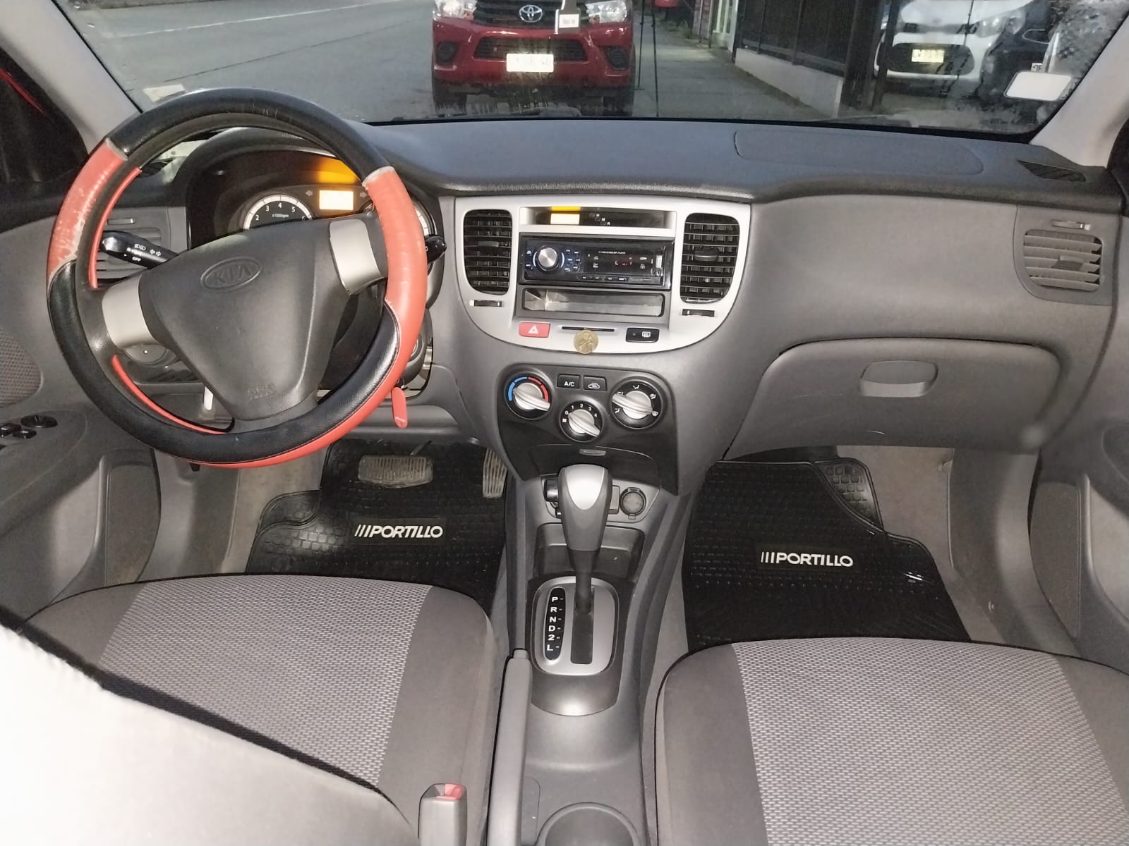 KIA Rio5 — foto 3 de 6