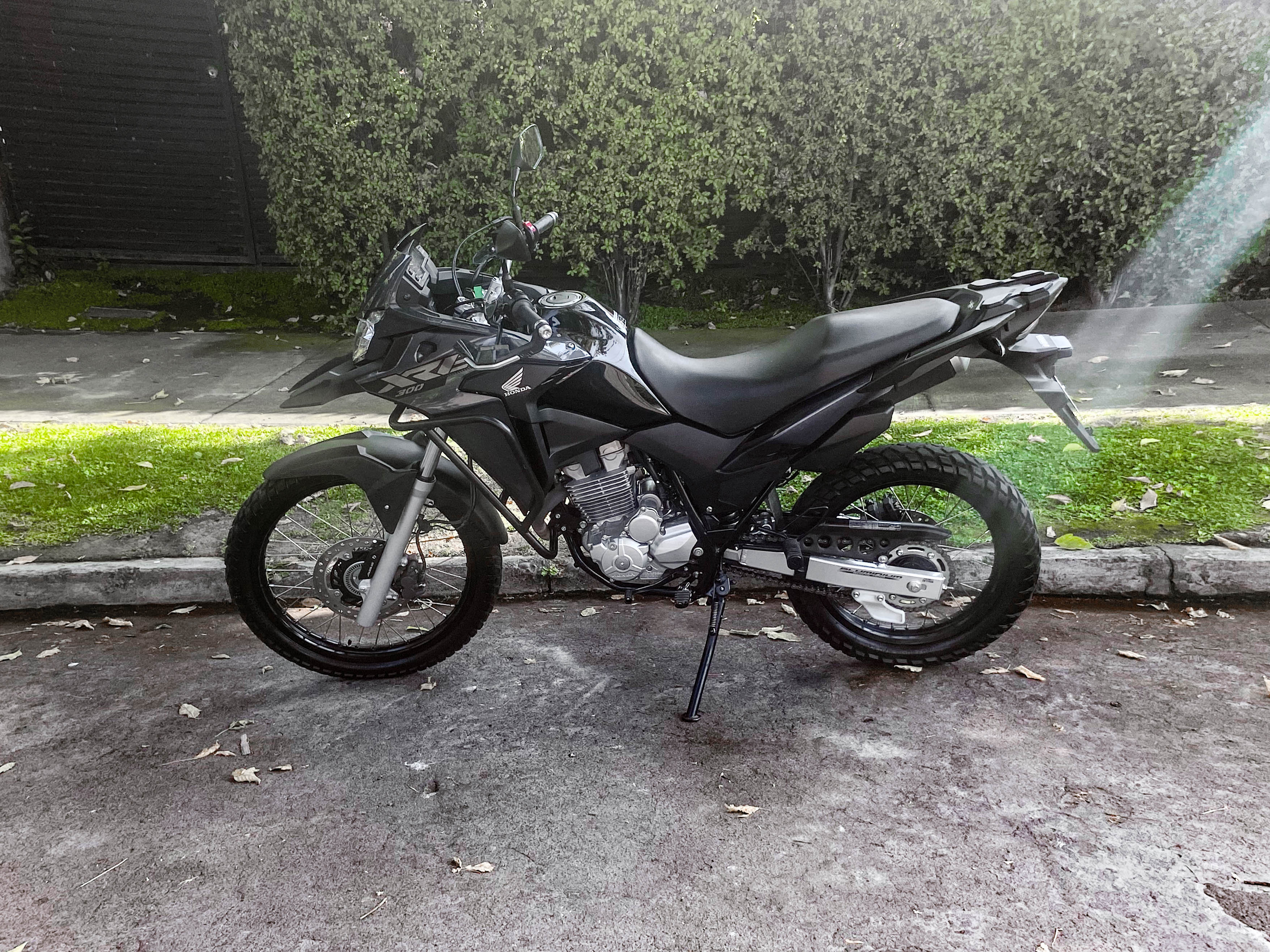 Honda Xre300 — foto 2 de 10