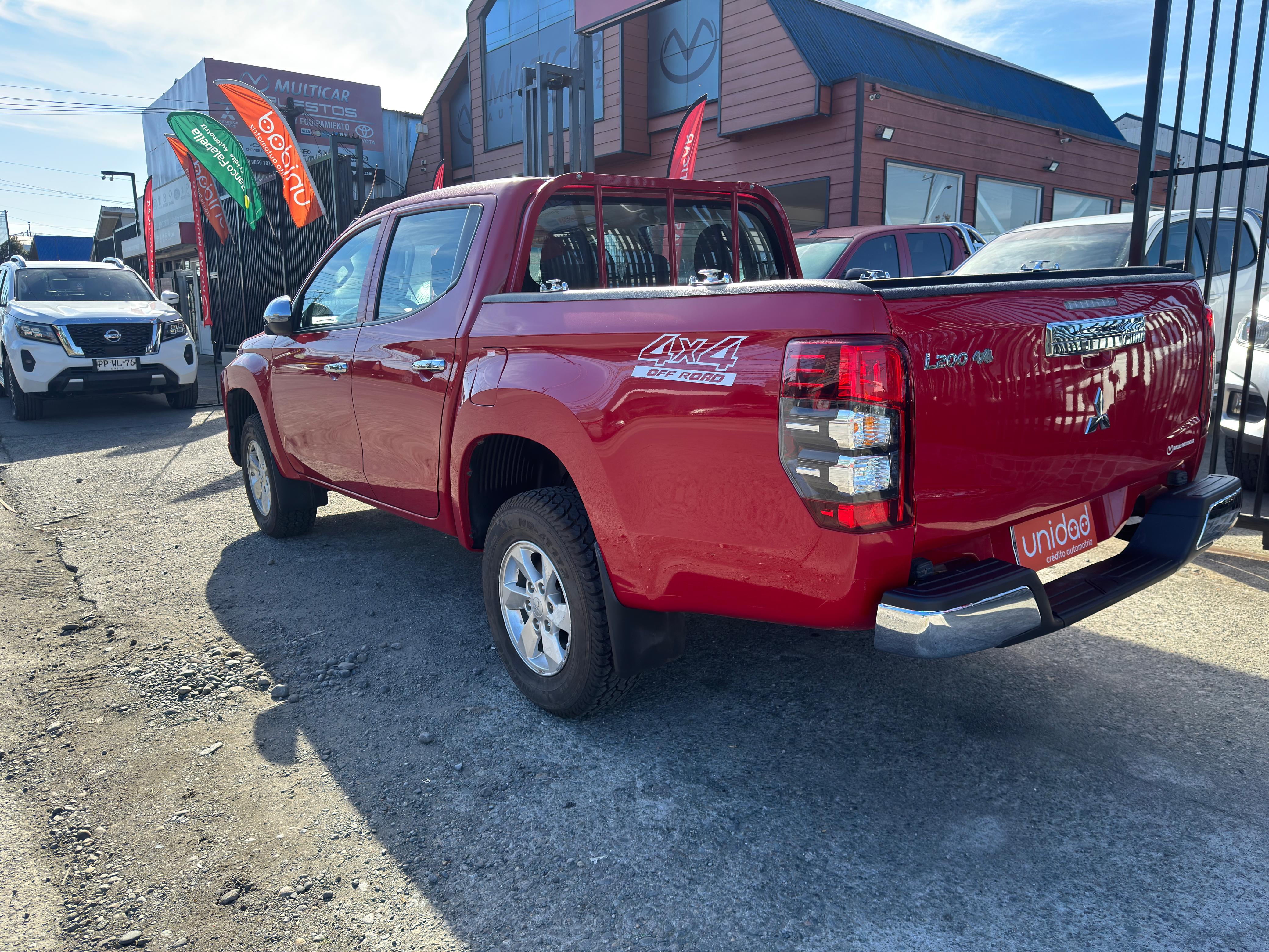 Mitsubishi L200 — foto 9 de 9