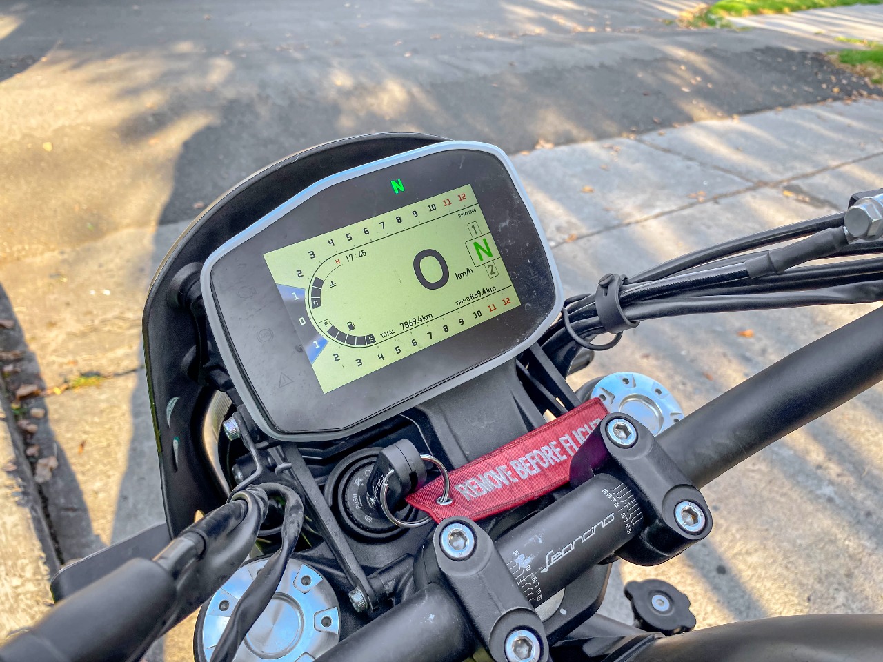 Benelli Leoncino 800 Trail — foto 7 de 11