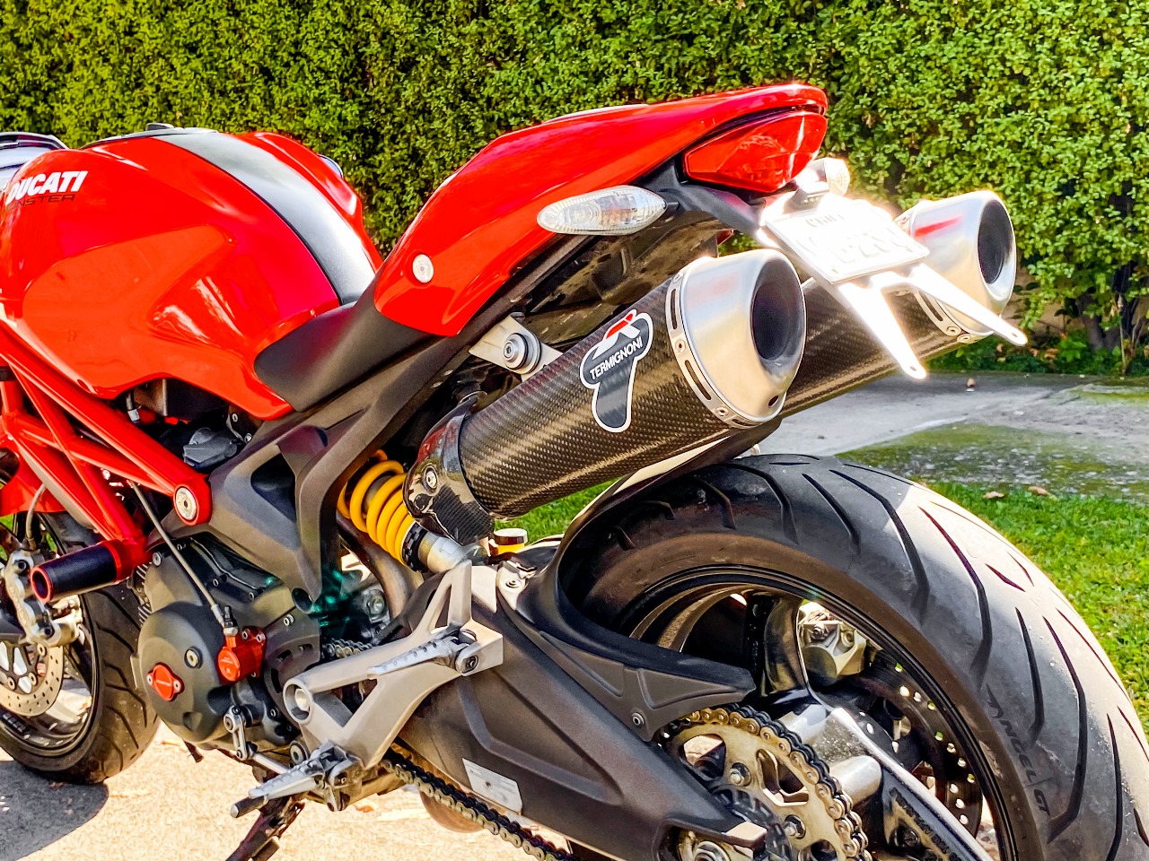 Ducati Monster 696 — foto 4 de 5