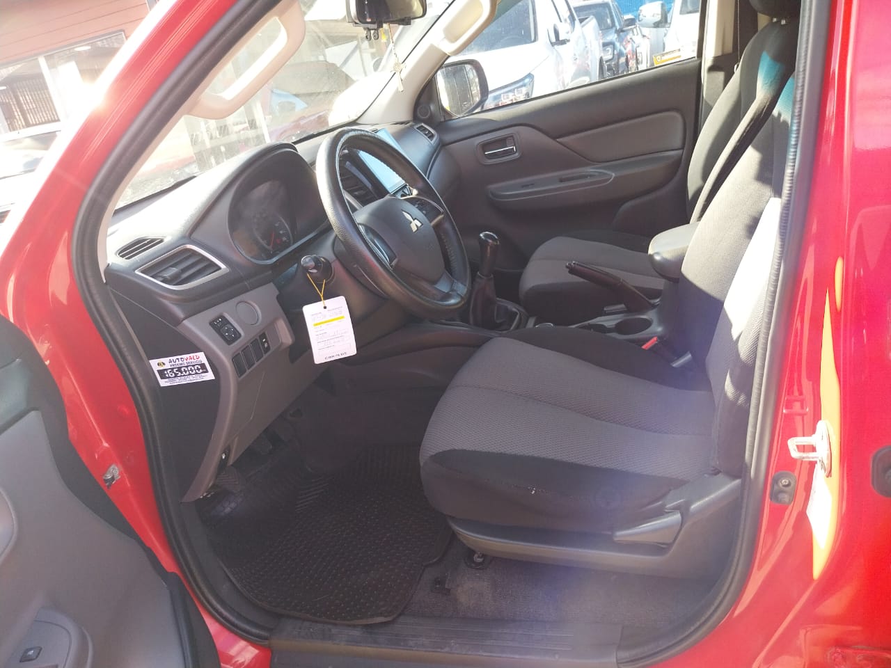 Mitsubishi L200 — foto 4 de 6