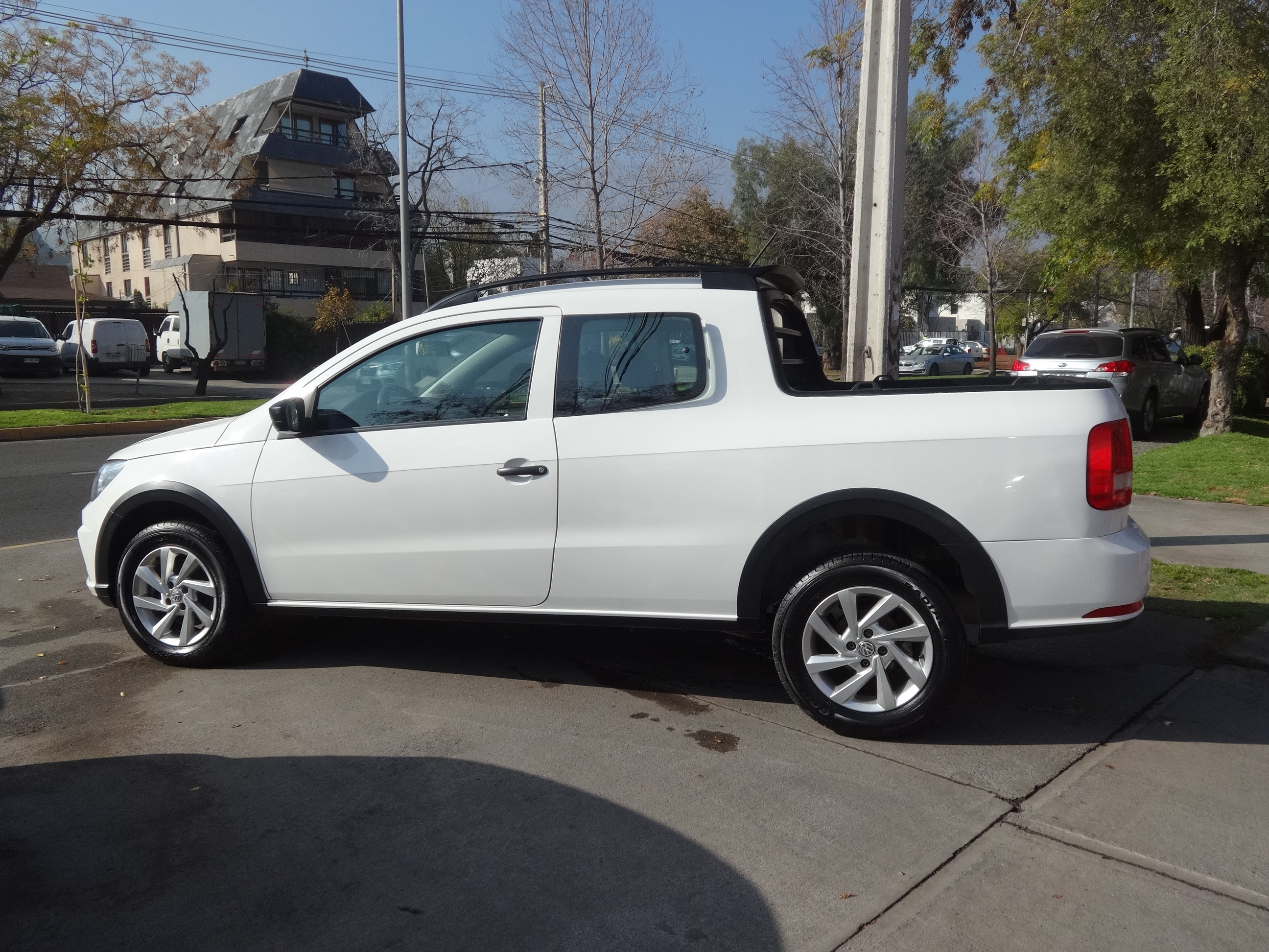Volkswagen Saveiro — foto 4 de 19