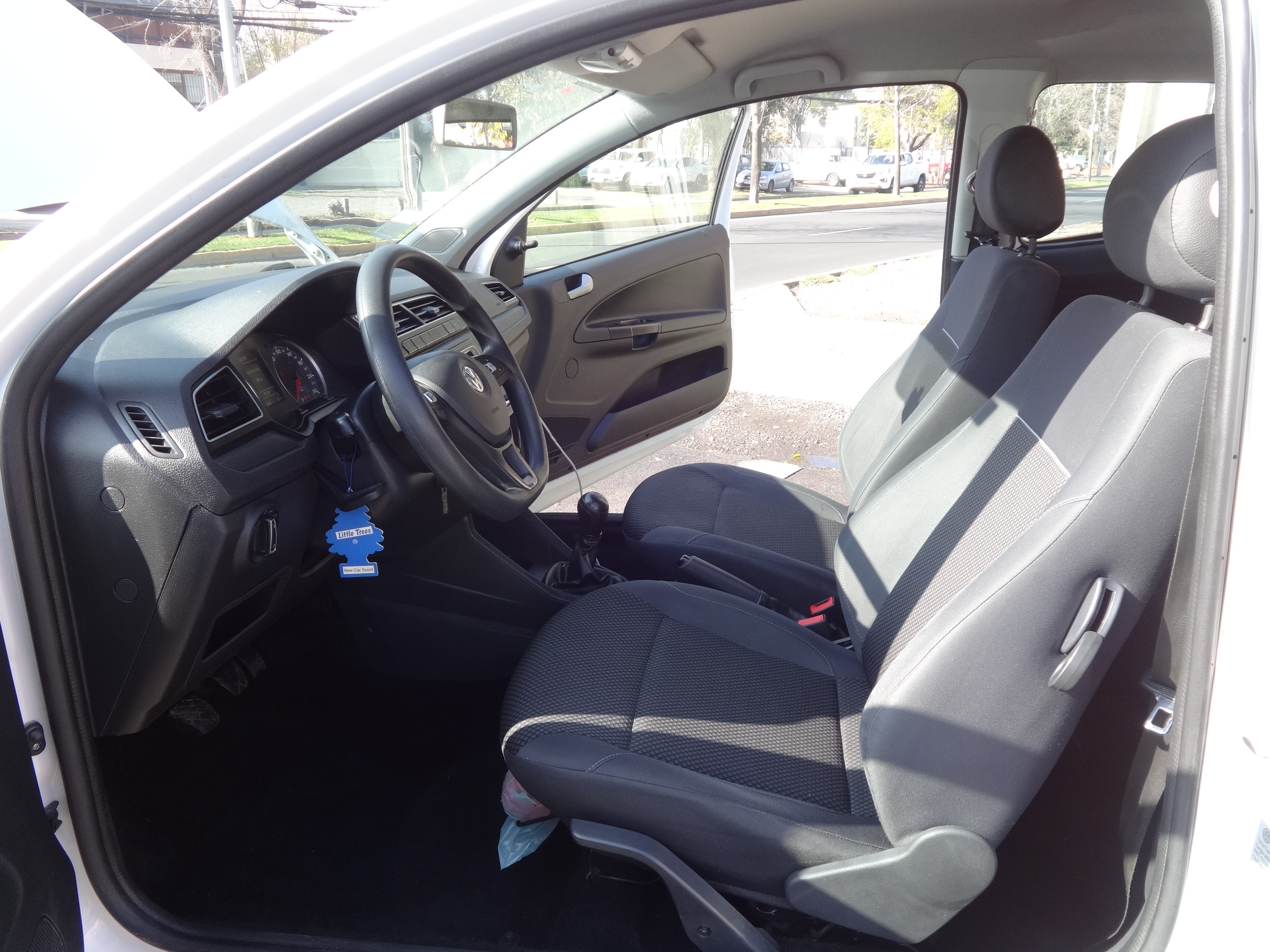 Volkswagen Saveiro — foto 11 de 19