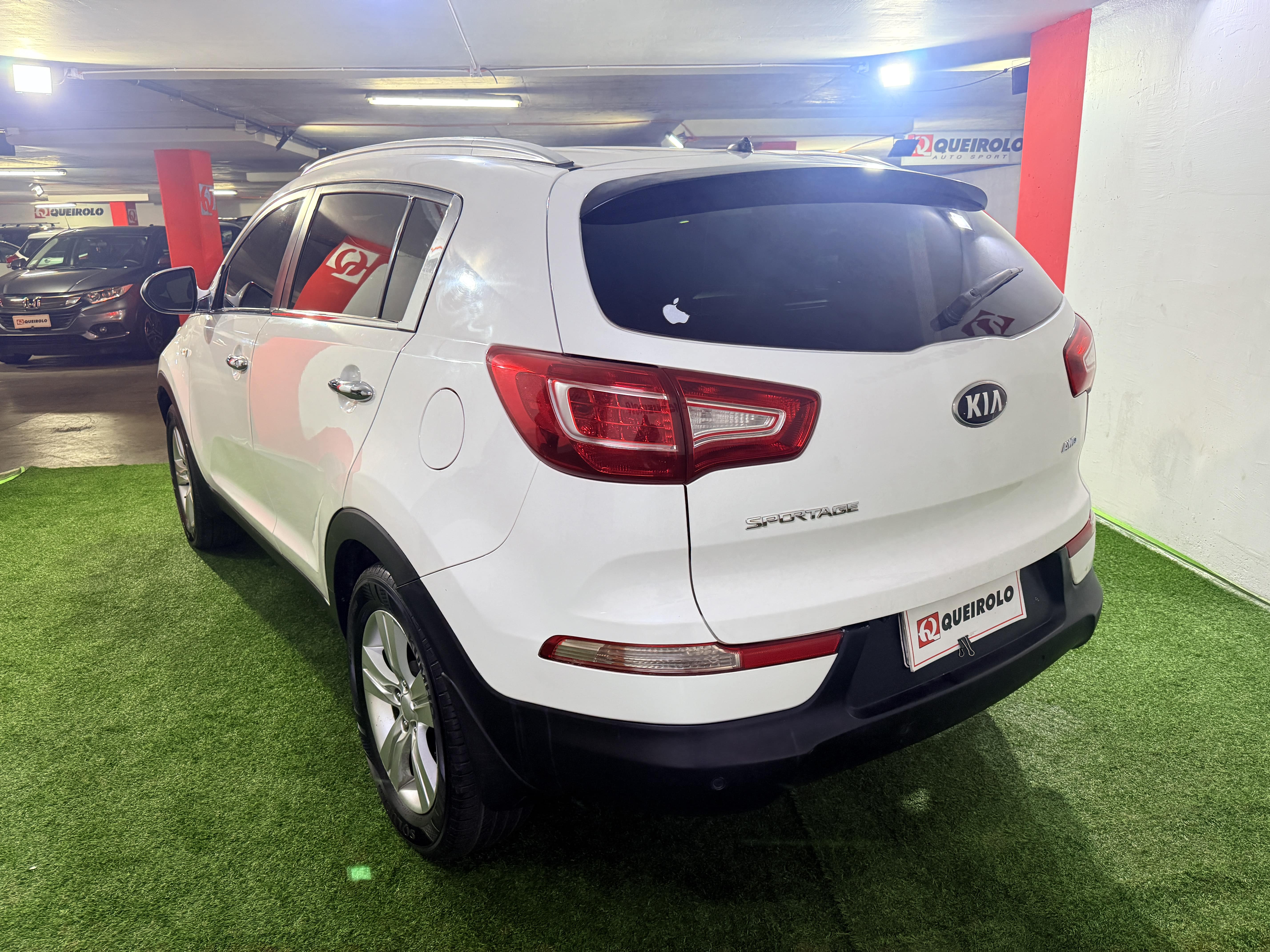 KIA Sportage — foto 6 de 12