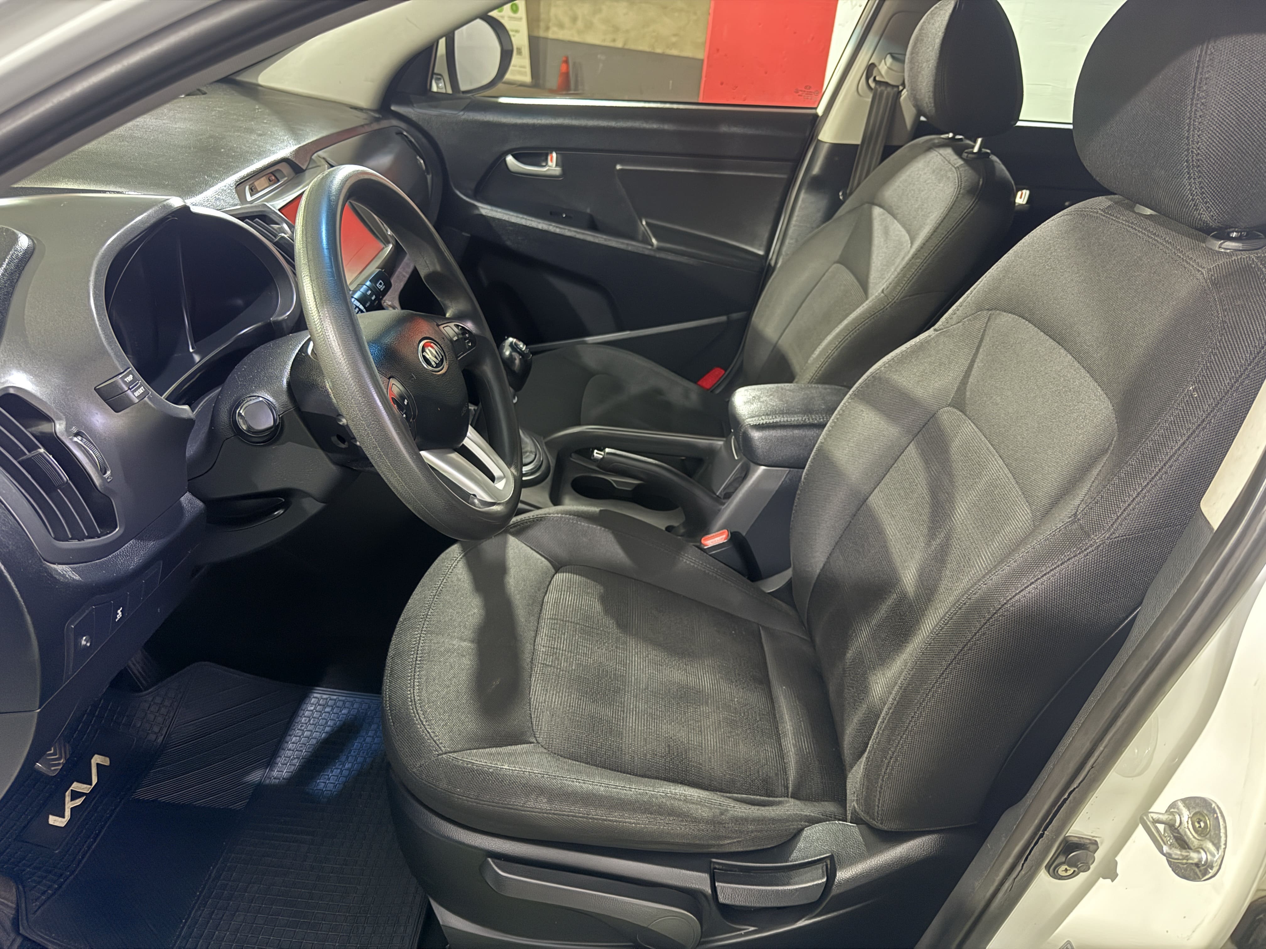 KIA Sportage — foto 8 de 12