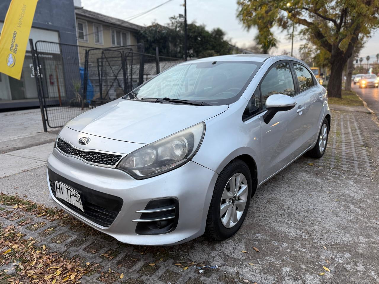 KIA Rio5 — foto 3 de 14
