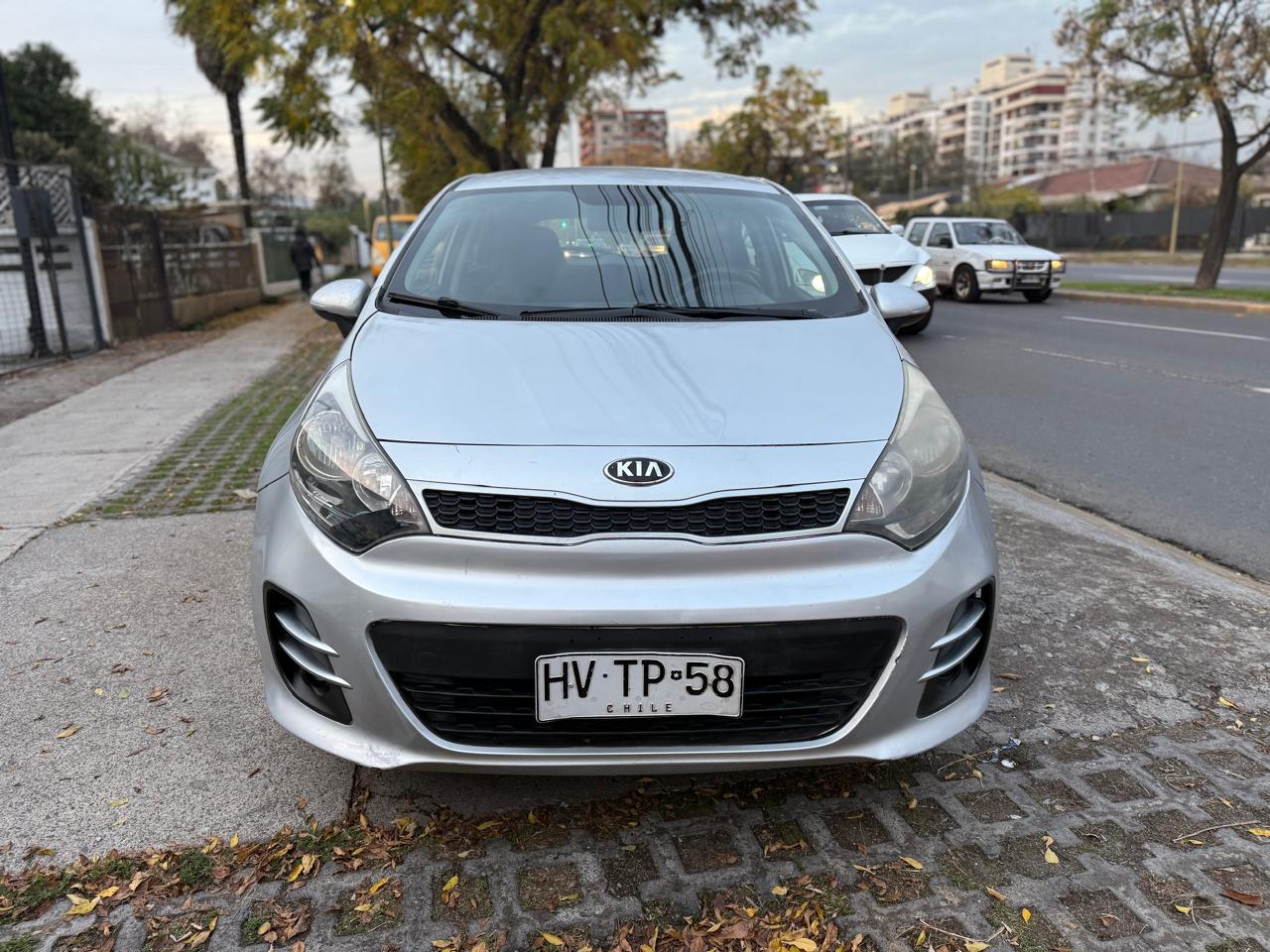 KIA Rio5 — foto 2 de 14