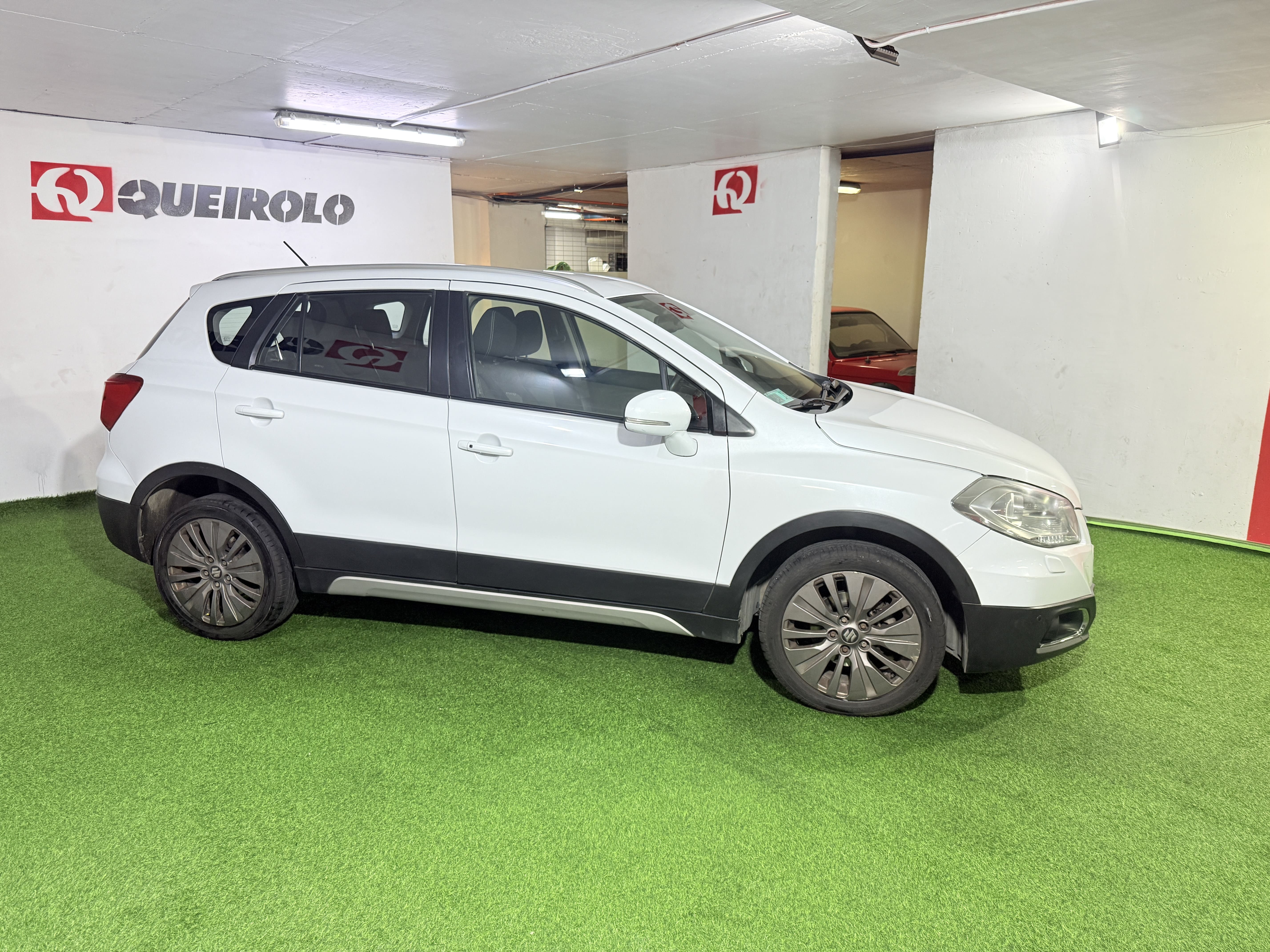 Suzuki S Cross — foto 5 de 11