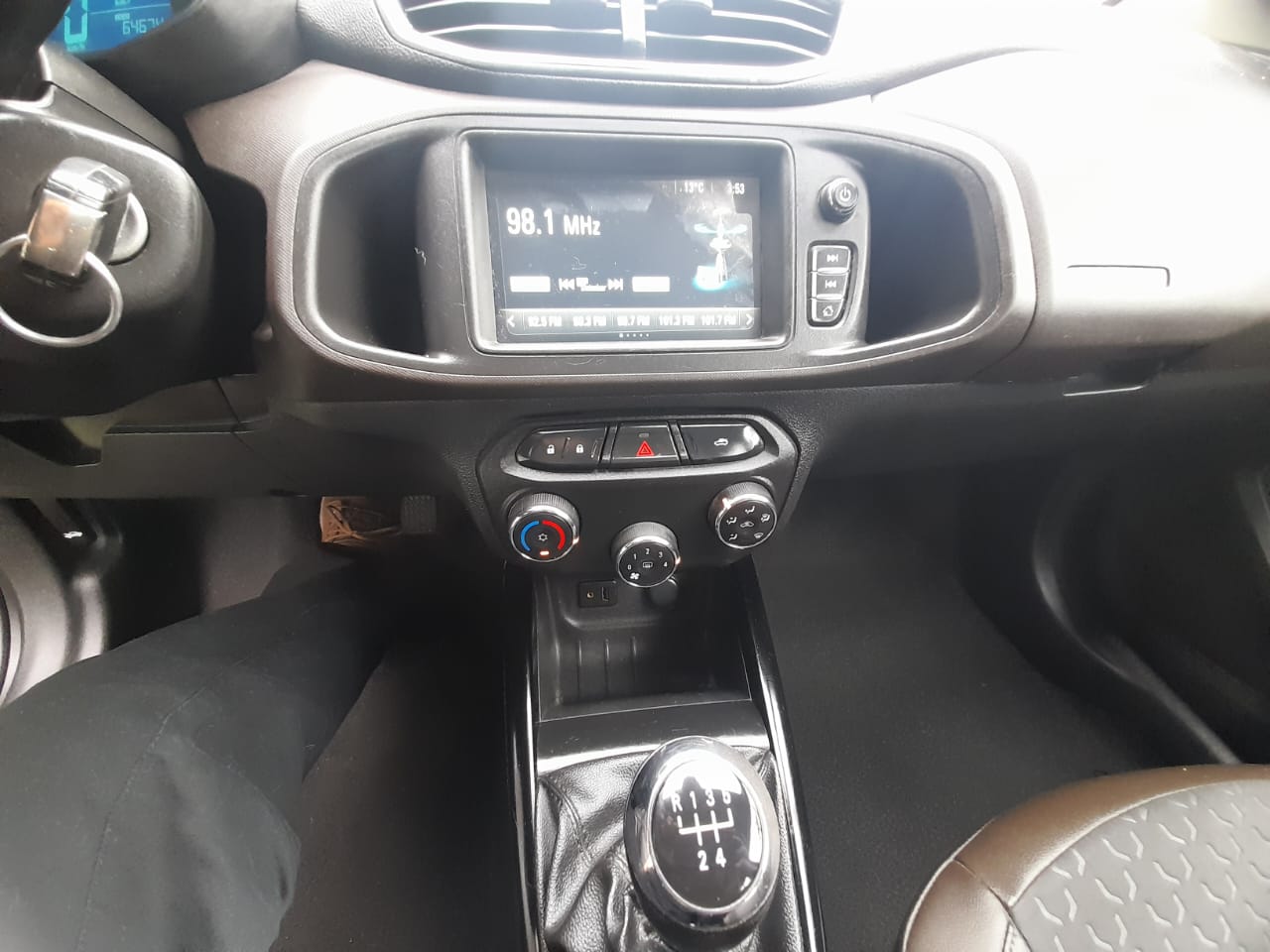 Chevrolet Prisma — foto 7 de 13