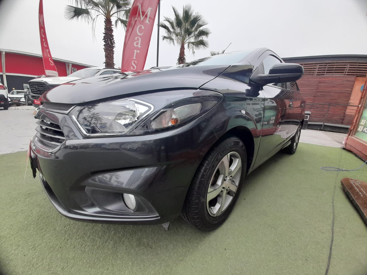 Chevrolet Prisma — foto 3 de 13