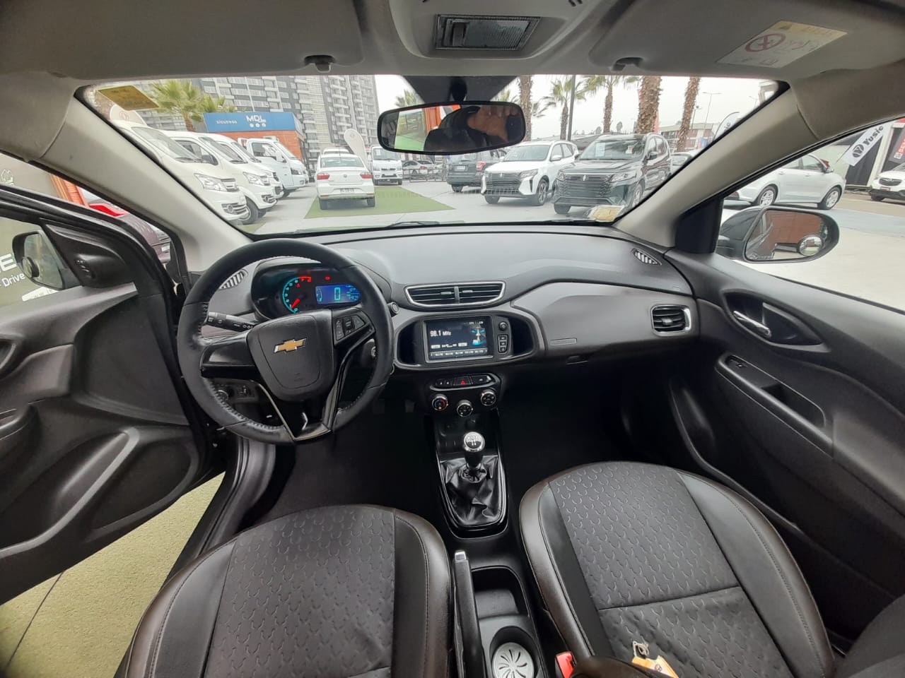 Chevrolet Prisma — foto 6 de 13