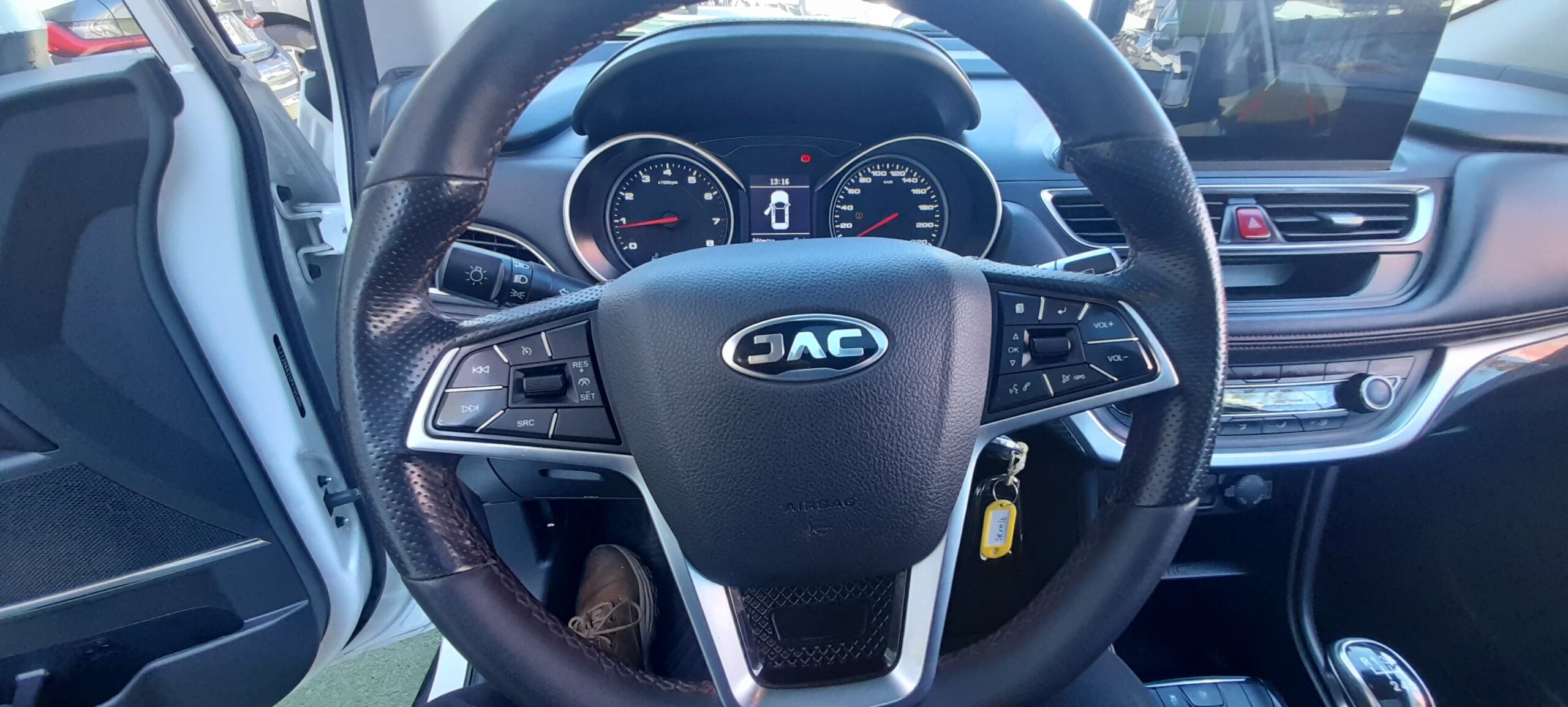JAC Js3 — foto 11 de 17