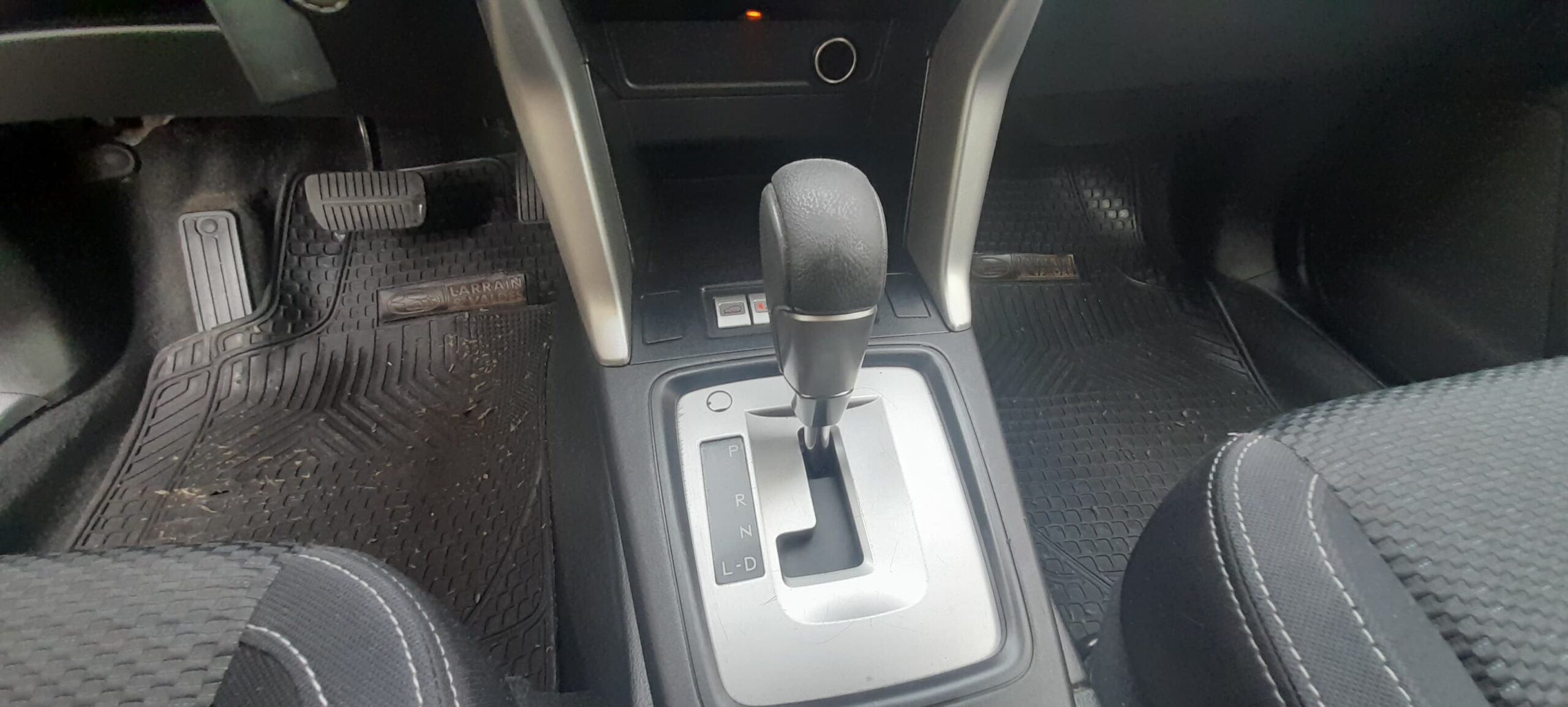 Subaru Forester — foto 13 de 19